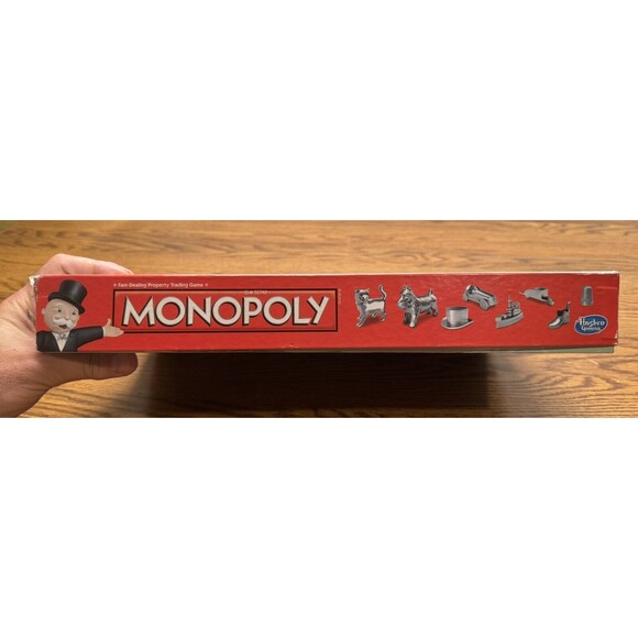 Monopoly Hasbro Gaming Fast-Dealing Property Trading Game‎  2014 - Picture 4 of 13